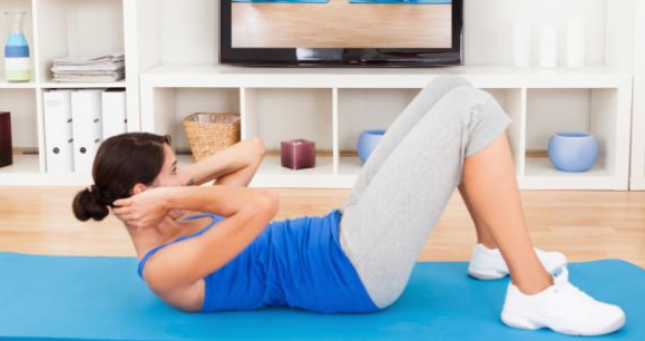 Gập bụng - một trong các bài tập thể dục giảm mỡ bụng nhanh nhất